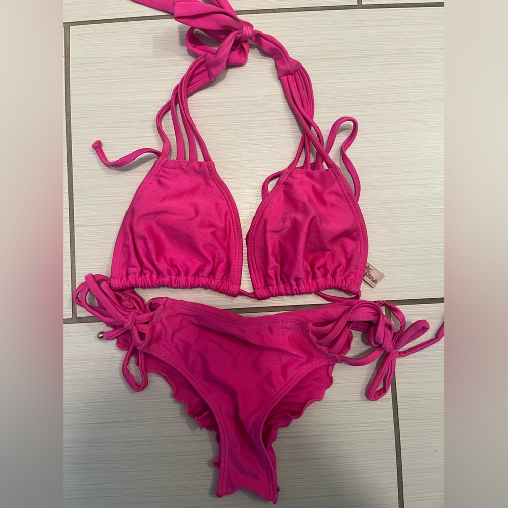 Luli fama bathing suit